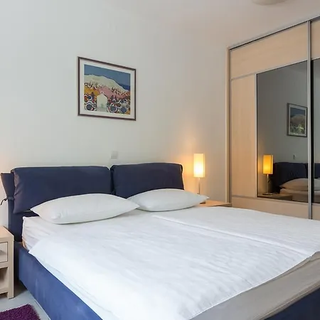 Apartment Alba *
